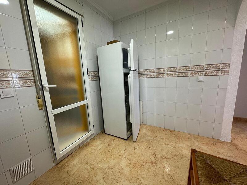 2 slaapkamer Gezinswoning Te koop