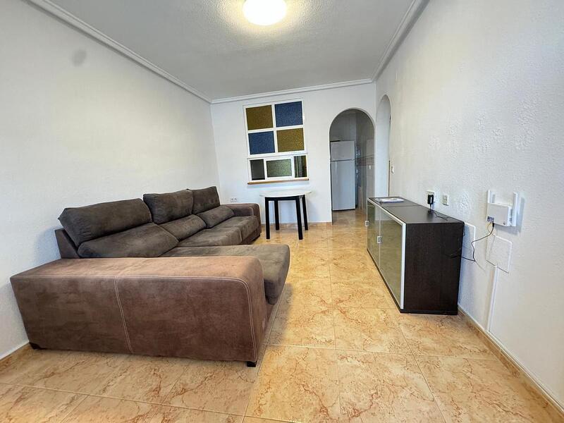 2 slaapkamer Gezinswoning Te koop