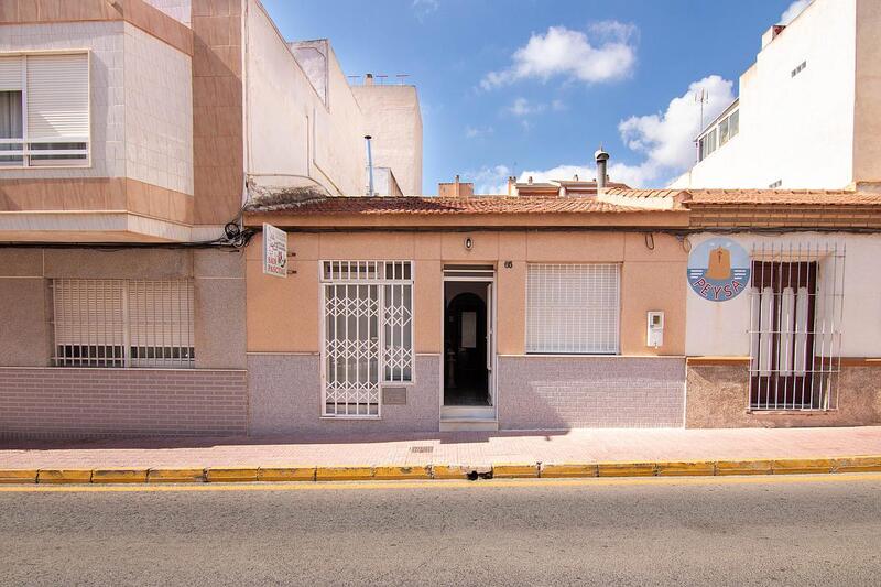 Byhus til salg i Torrevieja, Alicante