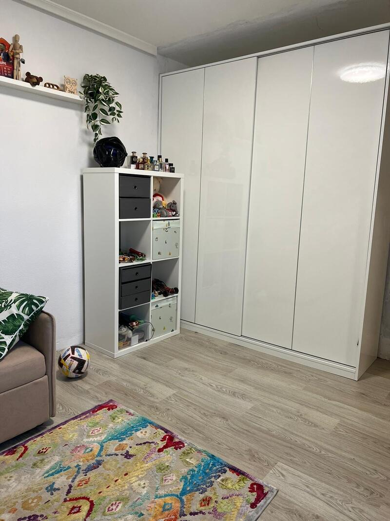 2 спальная комната квартира продается