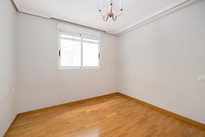 3 slaapkamer Appartement Te koop