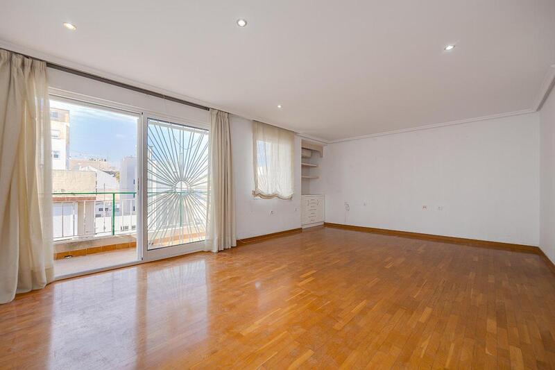 3 slaapkamer Appartement Te koop