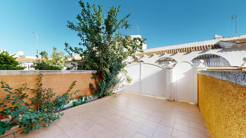 2 Cuarto Villa en venta