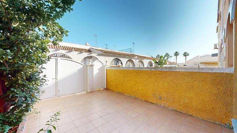 2 Cuarto Villa en venta