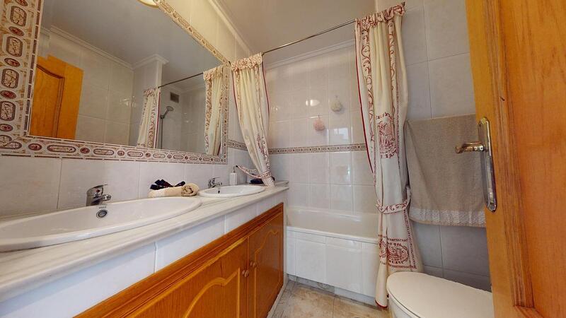 2 Cuarto Villa en venta