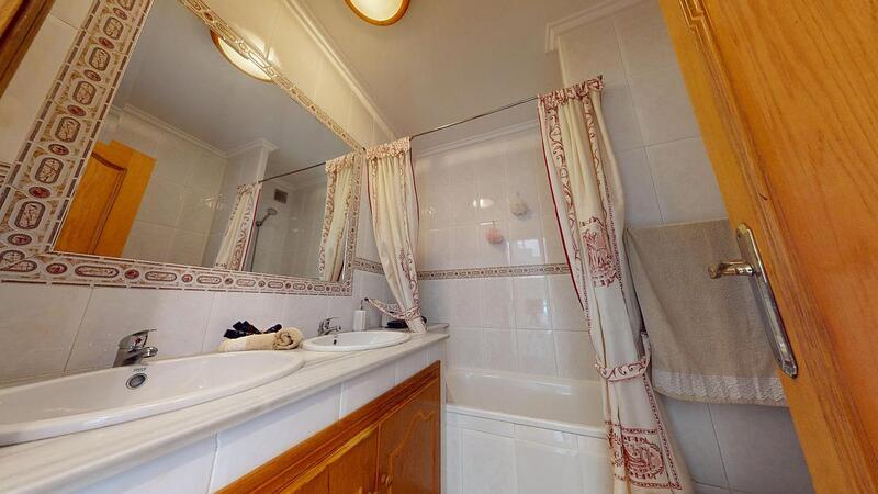2 Cuarto Villa en venta