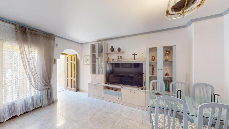 2 Cuarto Villa en venta