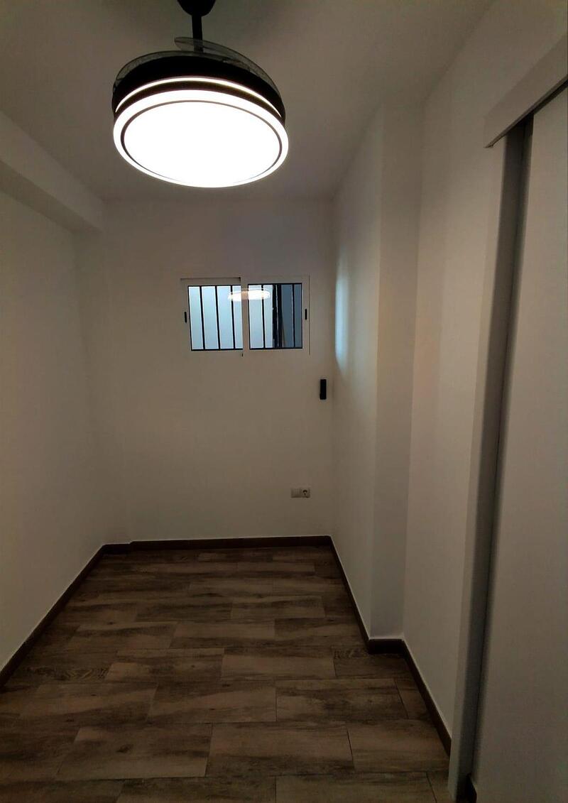 2 slaapkamer Appartement Te koop