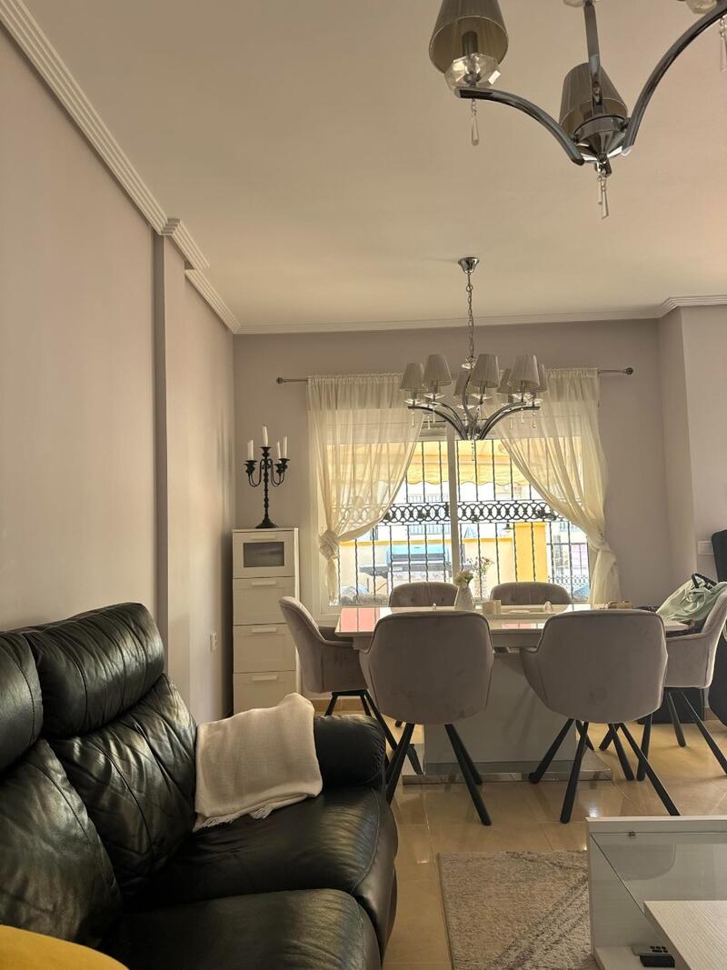 Villa til salg i Orihuela Costa, Alicante