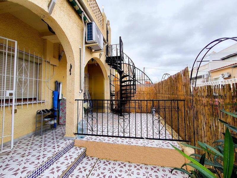 Gezinswoning Te koop in San Fulgencio, Alicante