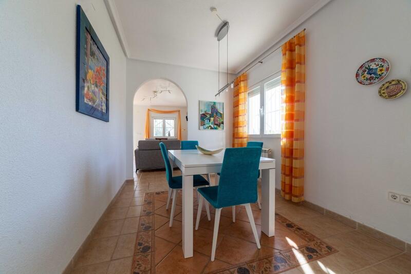 3 Schlafzimmer Landhaus zu verkaufen