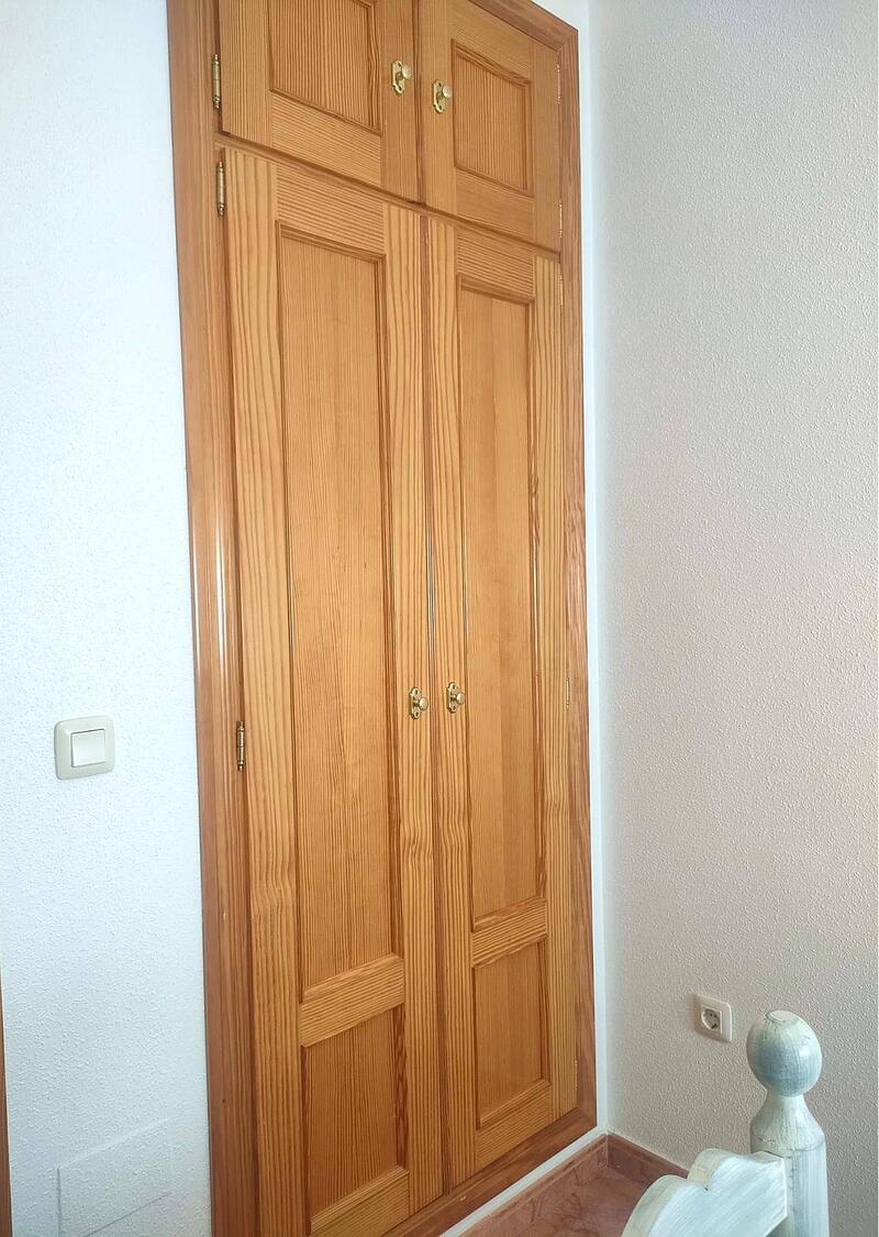 4 Schlafzimmer Stadthaus zu verkaufen