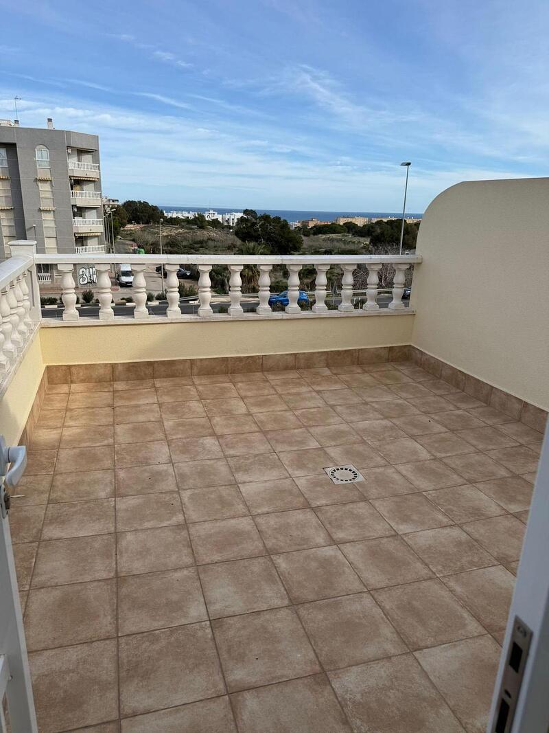 3 Schlafzimmer Stadthaus zu verkaufen