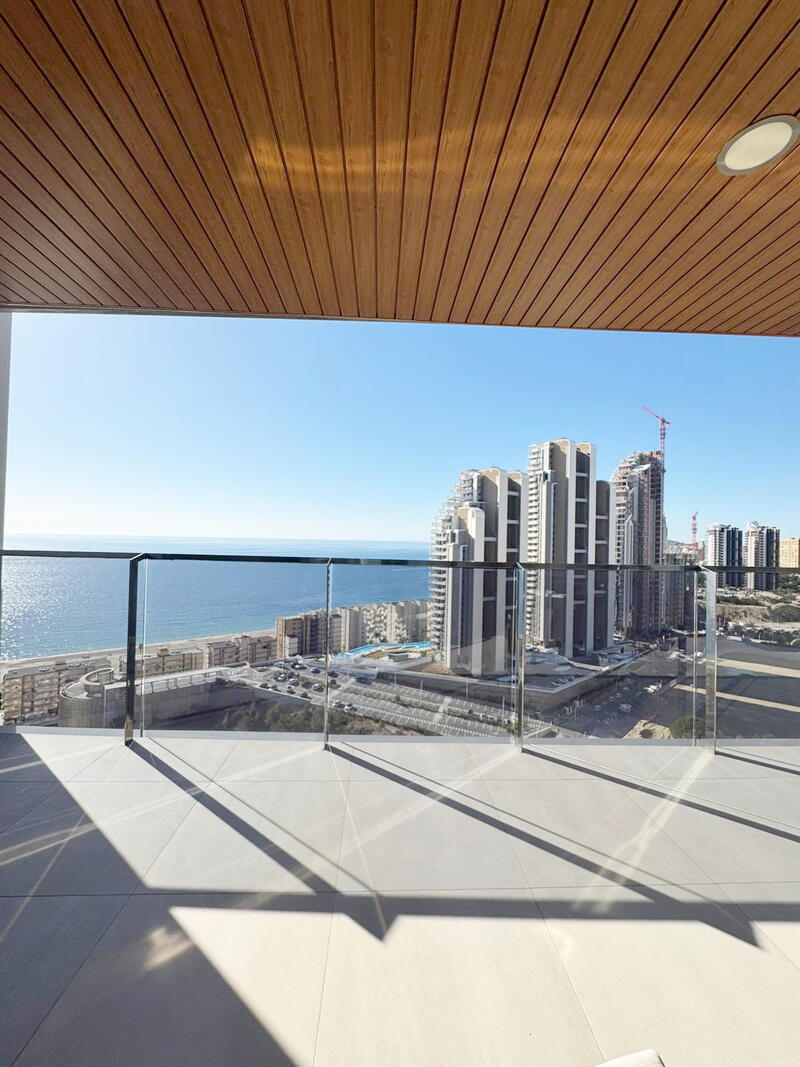 3 bedroom Apartment for sale