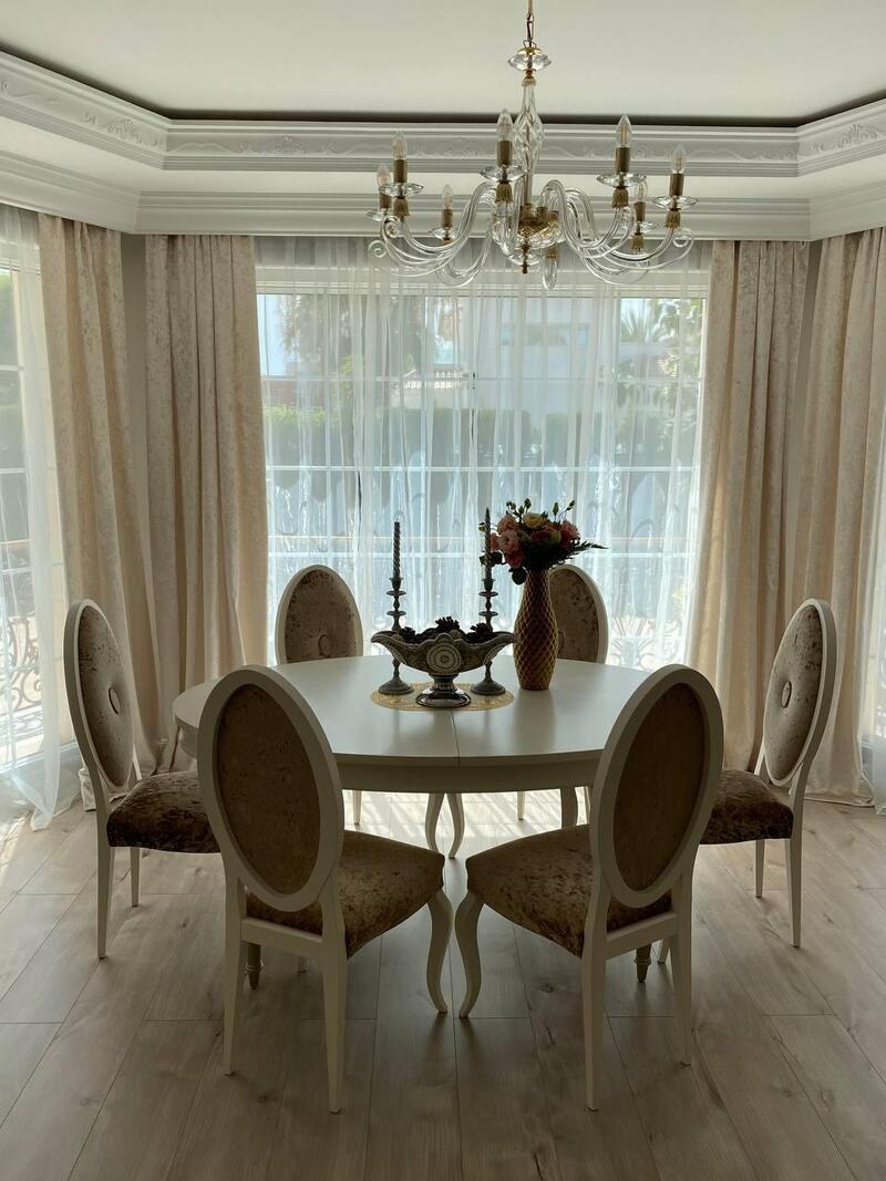 5 Schlafzimmer Villa zu verkaufen