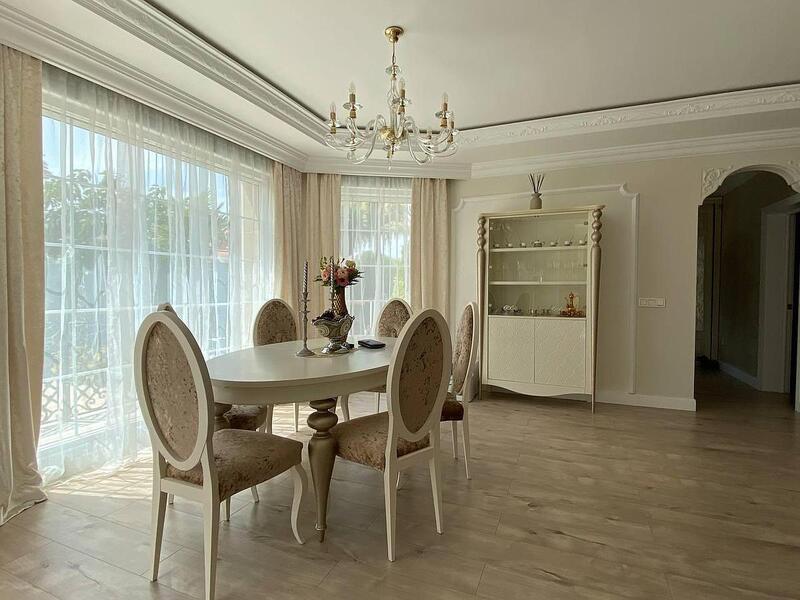 5 Schlafzimmer Villa zu verkaufen