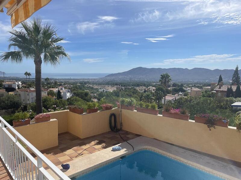 Villa zu verkaufen in La Nucia, Alicante