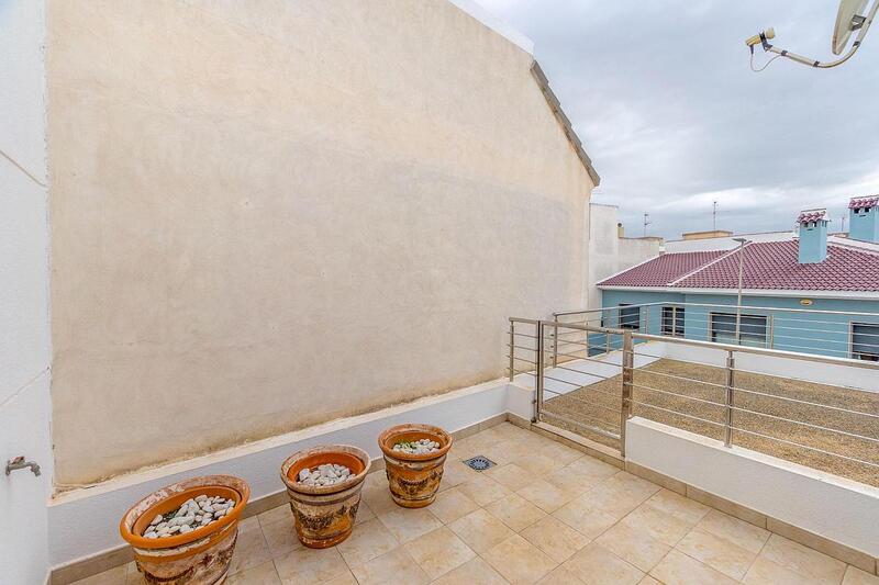4 Cuarto Villa en venta