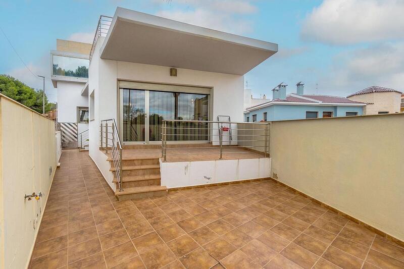4 Cuarto Villa en venta
