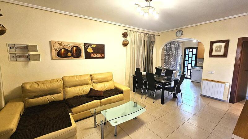 4 Schlafzimmer Villa zu verkaufen