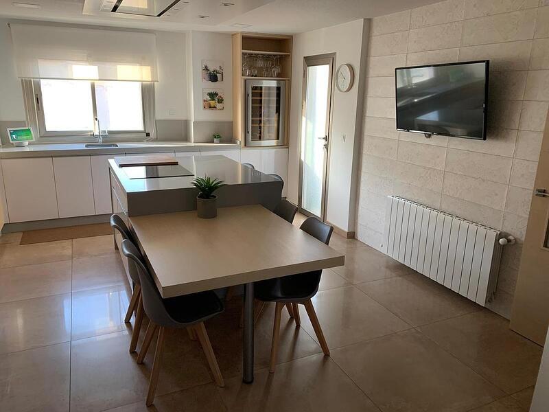 5 slaapkamer Gezinswoning Te koop
