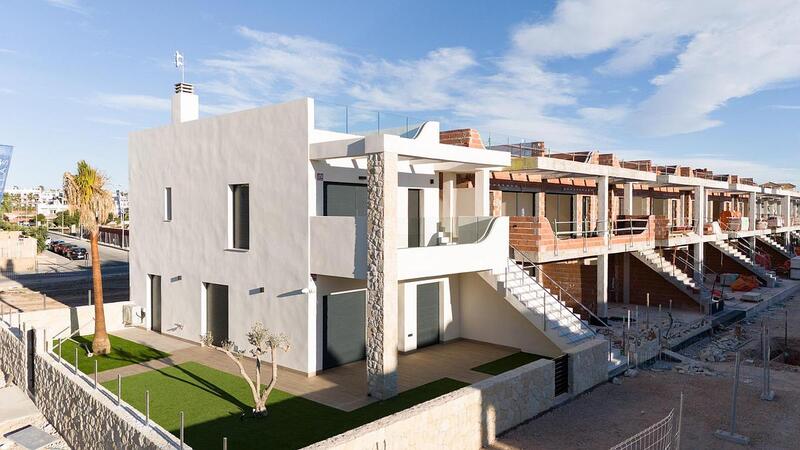 городская тюрьма продается в Pilar de la Horadada, Alicante