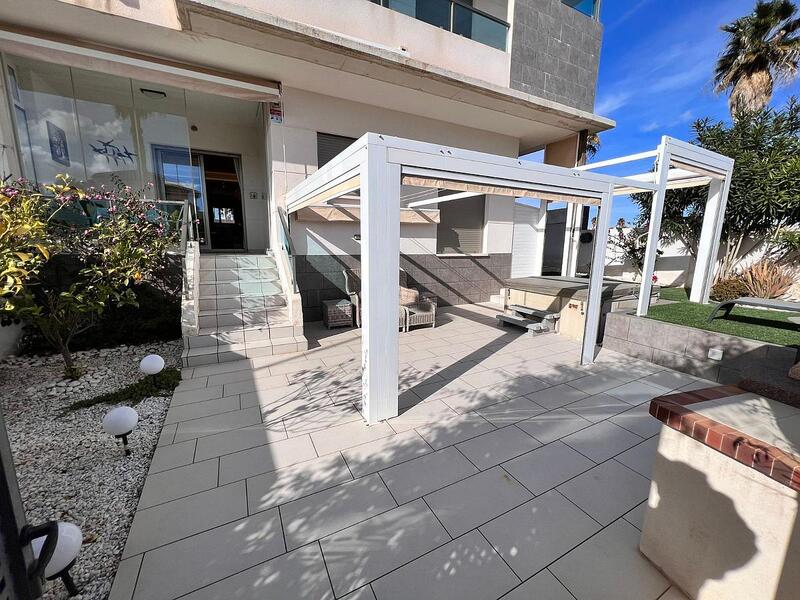 3 bedroom Apartment for sale