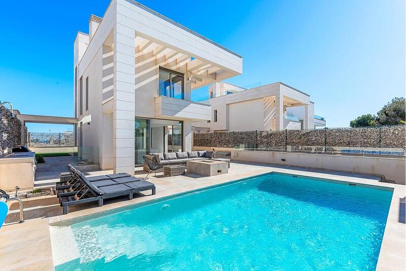 Villa Te koop in Orihuela Costa, Alicante