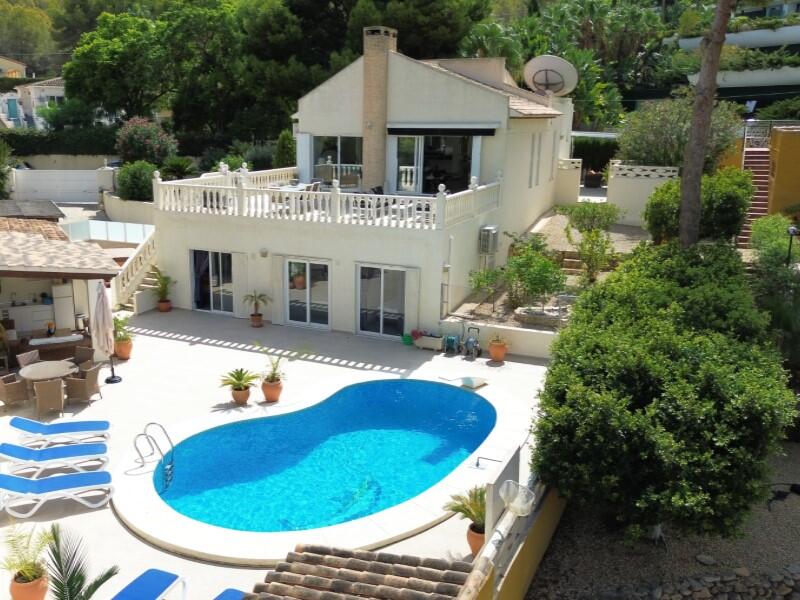 вилла продается в l'Alfàs del Pi, Alicante