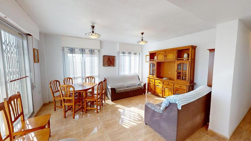 3 bedroom Apartment for sale
