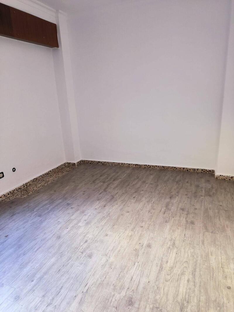 4 sovrum Lägenhet till salu