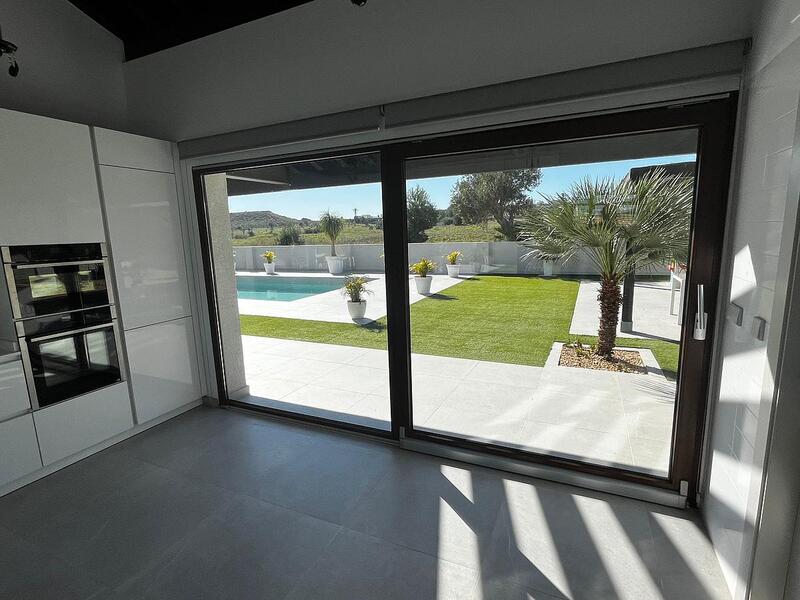 4 Cuarto Villa en venta