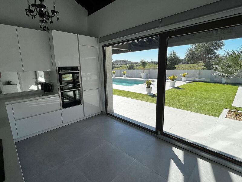 4 Cuarto Villa en venta