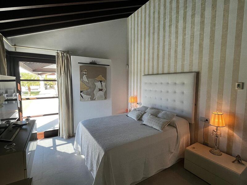 4 Cuarto Villa en venta