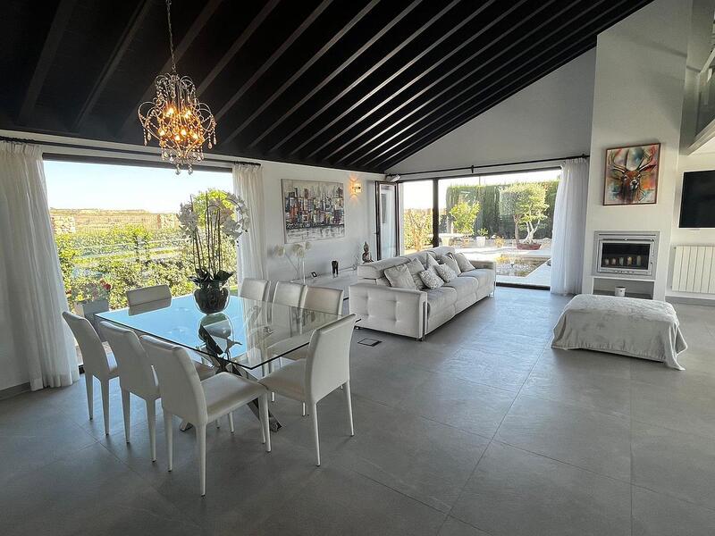 4 Cuarto Villa en venta
