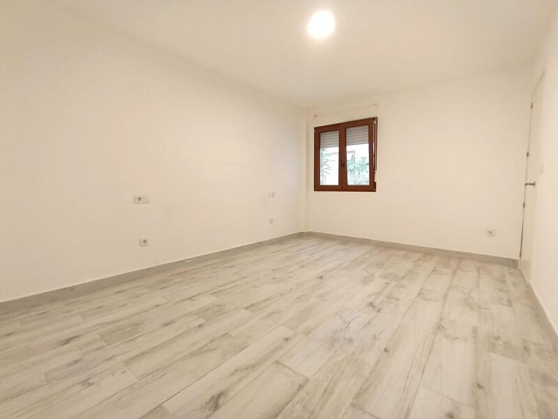 4 bedroom Apartment for sale