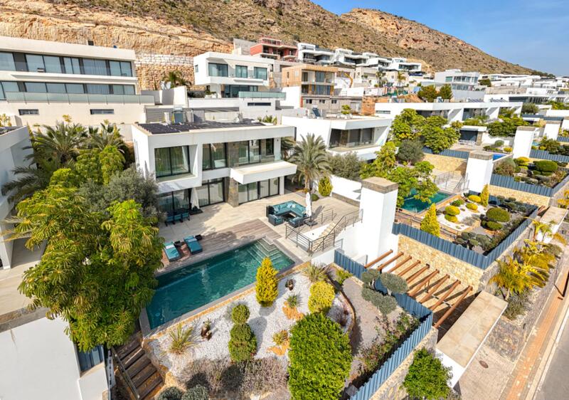 5 soverom Villa til salgs