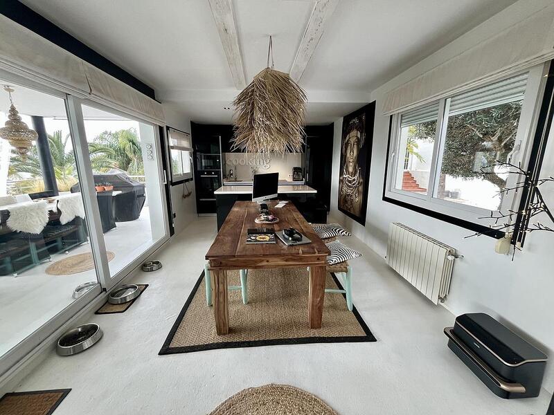 4 bedroom Villa for sale