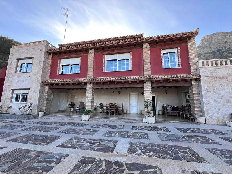 Villa til salg i Orihuela, Alicante