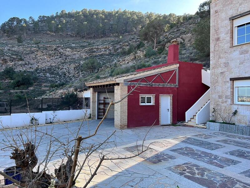 4 Cuarto Villa en venta