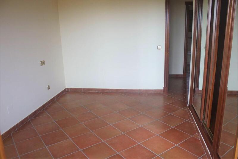 3 slaapkamer Gezinswoning Te koop