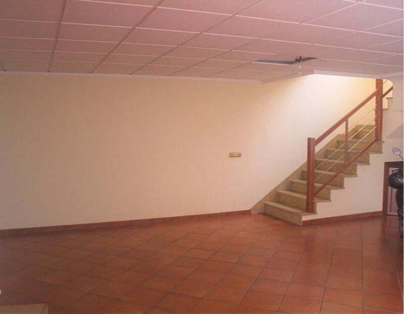 3 slaapkamer Gezinswoning Te koop