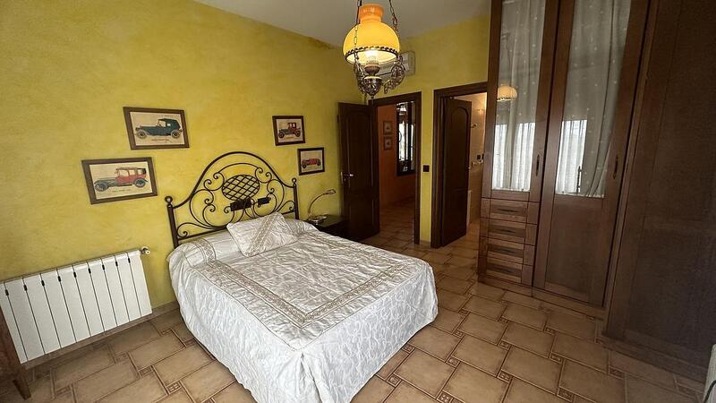 4 slaapkamer Villa Te koop