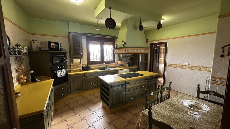 4 slaapkamer Villa Te koop