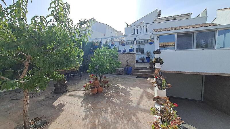 3 bedroom Villa for sale