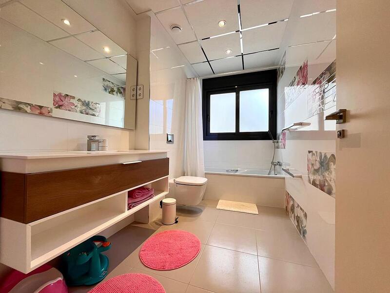 4 slaapkamer Villa Te koop