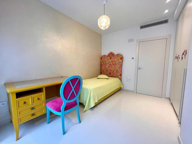 4 slaapkamer Villa Te koop