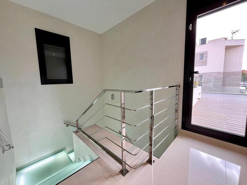4 slaapkamer Villa Te koop