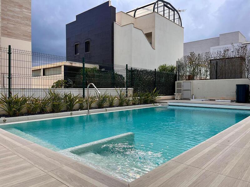 4 slaapkamer Villa Te koop