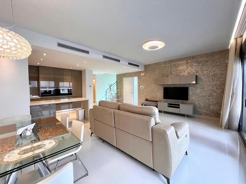 4 slaapkamer Villa Te koop